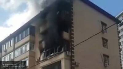 Спасатели МЧС ликвидировали пожар на улице Проходчиков в Москве