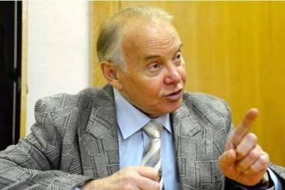 Известного украинского филолога Александра Пономарива госпитализировали в тяжелом состоянии