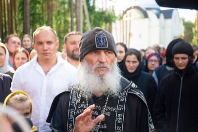 Представитель схиигумена Сергия — о конфликте с Собчак, священниках-матершинниках и монахе на YouTube