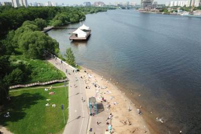 Температура воды в Москве-реке достигла плюс 21 градуса