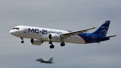 Поставки российского лайнера МС-21 отложены из коронавируса и санкций