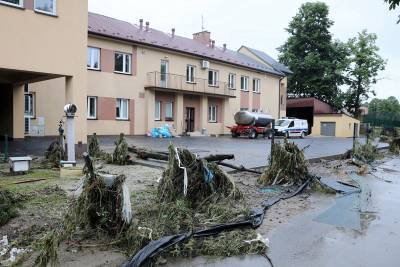 Аномальные ливни в Варшаве затопили три министерства
