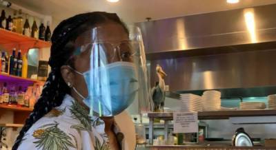Как едят в американских ресторанах во время пандемии: новые правила