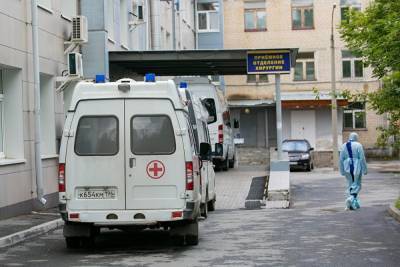 В Москве за сутки скончались еще 35 человек с коронавирусом