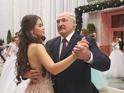 В Сеть попал зажигательный танец Александра Лукашенко (видео)