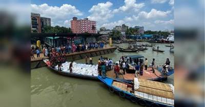 В Бангладеш столкнулись лодка и паром, погибли более 30 людей