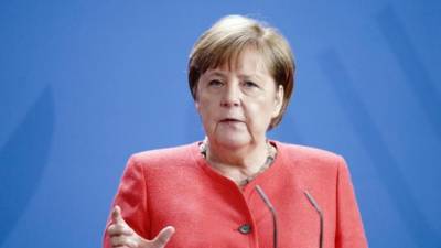 «Опасность со стороны вируса сохраняется»: Меркель предостерегла немцев от легкомысленного поведения