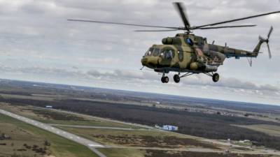 Летчики ЗВО провели тренировку по тушению пожаров в Ленобласти