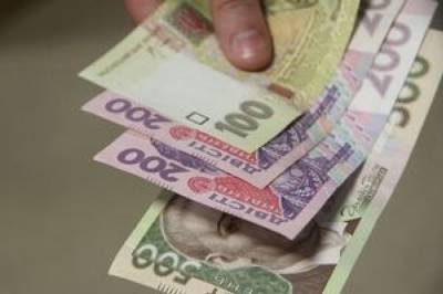 Гривна укрепилась по отношению к доллару: курс валют на 30 июня