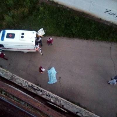В Башкирии под окнами дома нашли тело мужчины