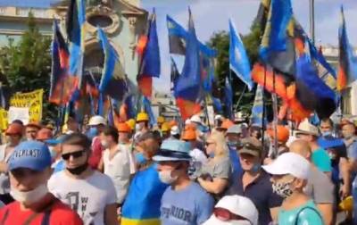 Андрей Герус - Михаил Волынец - Шахтеры начали бессрочный протест в Киеве - korrespondent.net - Украина - Киев