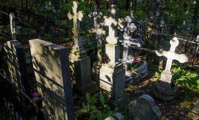 «Почему об этом вспомнили только сейчас?» В Добрушском районе требуют плату за место на кладбище с внучки ветерана, погибшего 13 лет назад