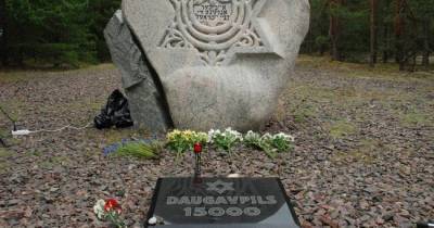 Евреи в Латвии организовали траурное собрание в память о жертвах Холокоста