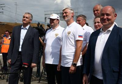 Аксенов рассказал о роли открытия движения грузовых поездов по Крымскому мосту