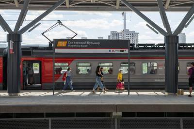 Более 3,6 тыс пассажиров воспользовалось станцией МЦД Славянский бульвар за день