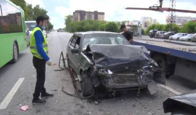 Пьяный тюменец протаранил два автомобиля на улице Харьковской