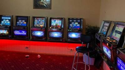 В Петербурге закрыли подпольное казино с 35 игровыми автоматами