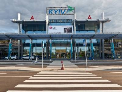 Аэропорт «Киев» сокращает половину сотрудников