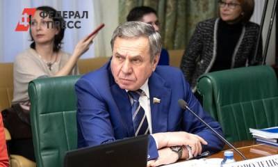 Беглый новосибирский экс-депутат рассказал о даче взятки сенатору Владимиру Городецкому
