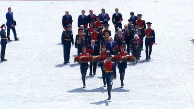 Путин и Лукашенко на открытии Ржевского мемориала советскому солдату — видео