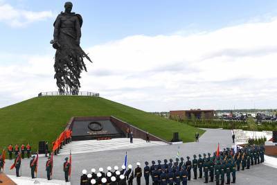 Путин высоко оценил новый Ржевский мемориал