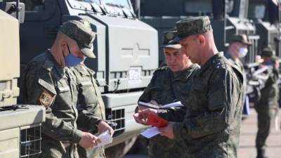 Российских военных и силовиков в октябре ждет прибавка к окладам