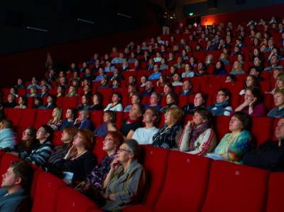 Кинотеатры могут и не открыться 15 июля. Какие премьеры ждут зрителей