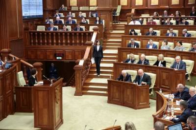 В парламенте Молдавии оппозиция получила большинство