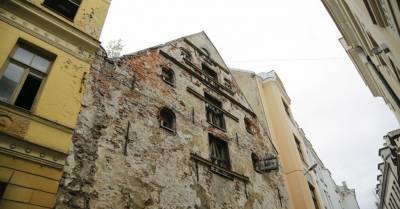 Опасное здание: будет закрыто движение по улице Пейтавас в Старой Риге