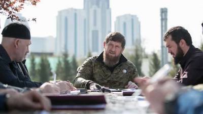 Кадыров предложил сделать Путина «пожизненным президентом»