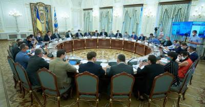 Зеленский провел первое заседание Нацсовета реформ, куда назначили Саакашвили