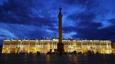 В Петербурге возобновят работу музеи, выставочные залы и бассейны