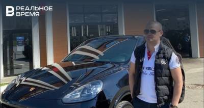 В соцсетях написали, какие автомобили у артистов татарской эстрады: у Рахмаева — Porsche Cayenne, у Минниханова — Toyota Camry