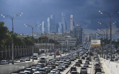 Больше никаких карантинных "эффектов": пробки в Москве достигли 9 баллов