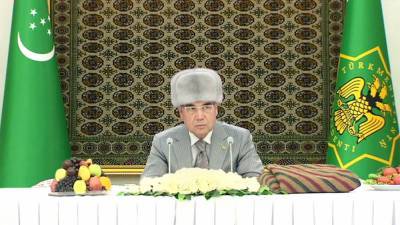 Садака и концерт президентских песен. Бердымухамедов отметил 63-летие (видео)