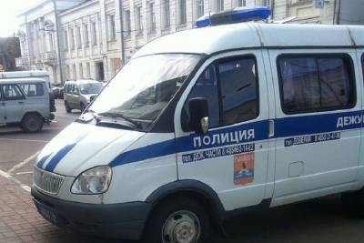 Сургутских полицейских, закативших вечеринку в кафе при самоизоляции, уволили