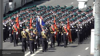 ВЦИОМ сообщил, что 61% россиян смотрели парад Победы