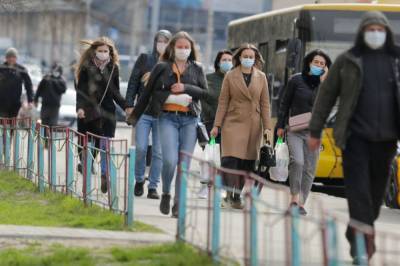 В Киеве за сутки коронавирус обнаружили более чем у сотни людей