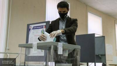 Крайнова отметила активность петербургских избирателей на голосовании по Конституции