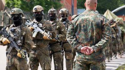 Роту элитного немецкого спецназа расформируют из-за связей бойцов с неонацистами