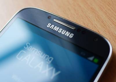 Обнародованы особенности и дизайн раскладушки Samsung Galaxy Z Flip 5G
