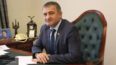 Глава Южной Осетии принял участие в голосовании по Конституции