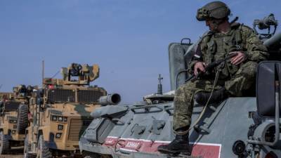 В Сирии российские и турецкие военные провели совместное патрулирование