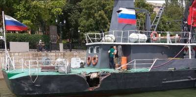 В Ростове на реке Дон столкнулись два судна