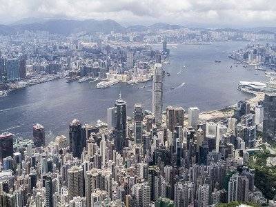 Китай предложил США «попробовать» и ввести санкции против Гонконга