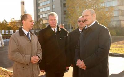 Иди честно в бой: Цепкало тролит Лукашенко