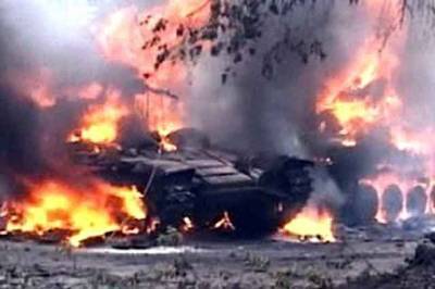 ВСУ уничтожили на Донбассе российский танк и два грузовика