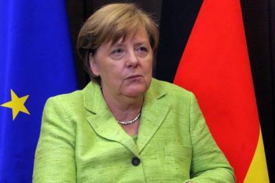 Меркель потребовала завершить Северный поток-2 вопреки санкциям США