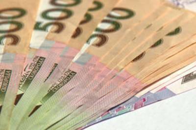 Шмыгаль заявил, что осенью в Украине повысят среднюю зарплату