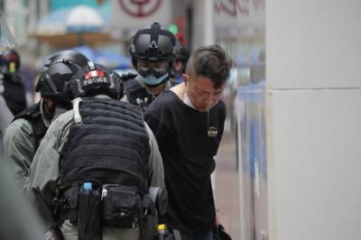 Новый закон о безопасности в действии: полиция Гонконга произвела первый арест